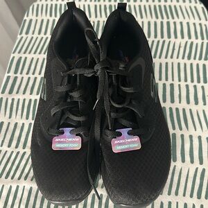 Brand new women’s sketchers memory foam very comfortable to wear